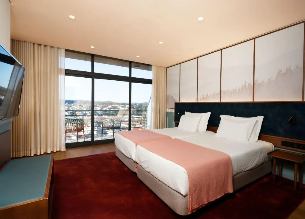 Double or Twin STANDARD Room, Montebelo Viseu Congress Hotel, Porto