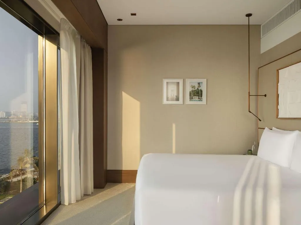 SUITE SEA VIEW KING BED Room, Delano Dubai, Dubai