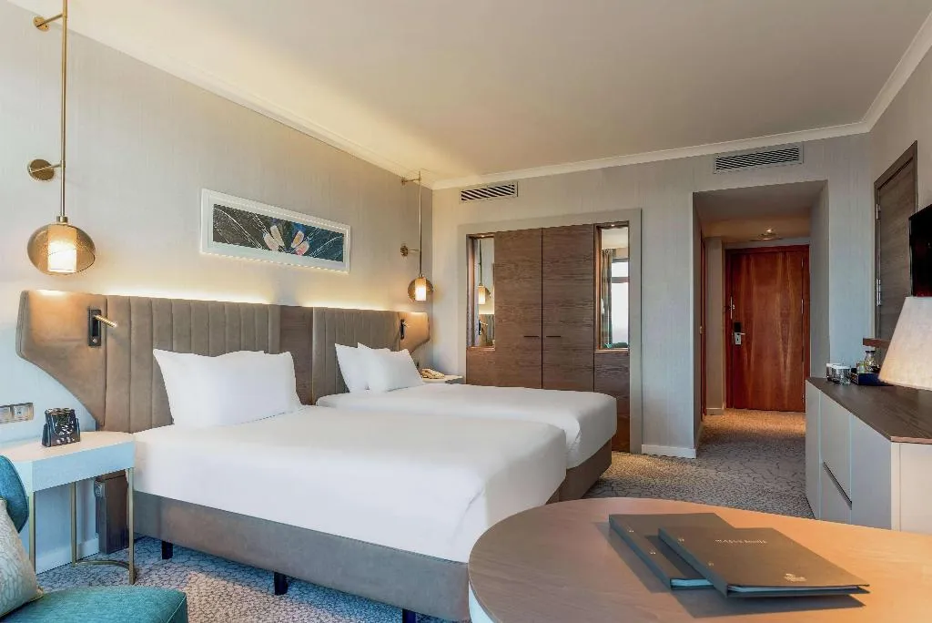TWIN GUEST ROOM Room, Hilton Diagonal Mar Barcelona, Barcelona