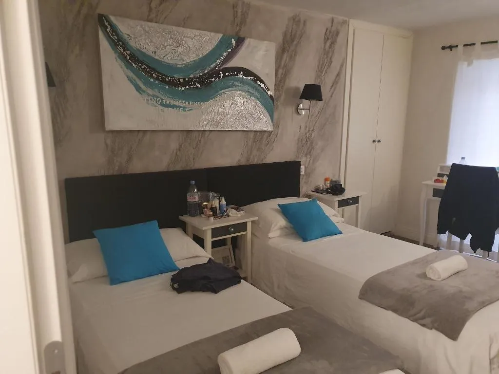 Room, Delsi Suites Pantheon, Rome