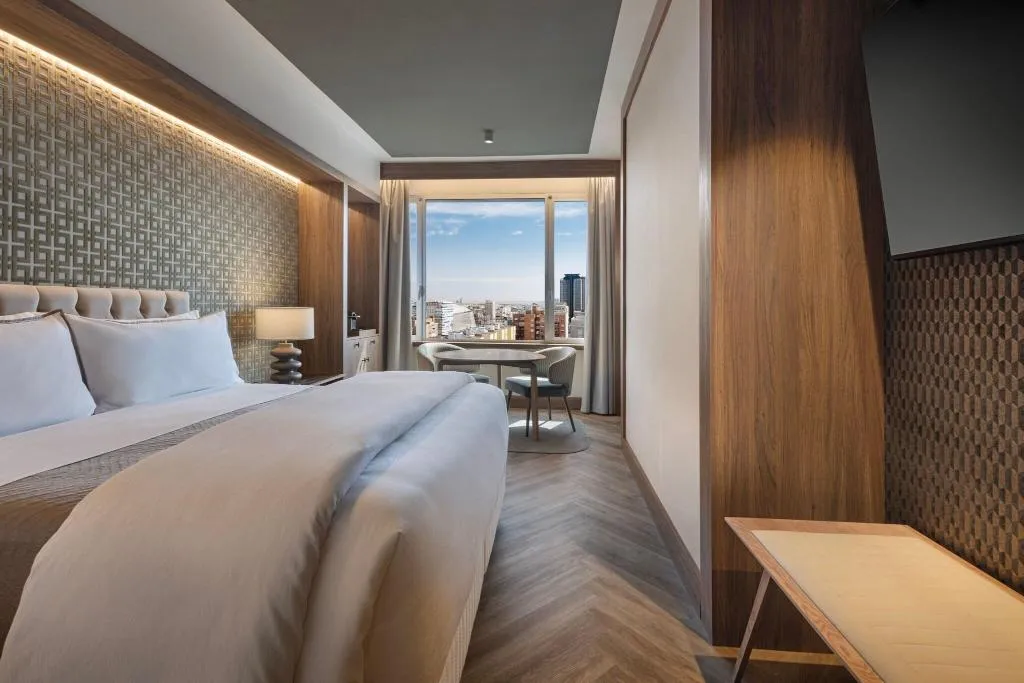 DOUBLE PREMIUM KING BED Room, AC Madrid Cuzco, Madrid