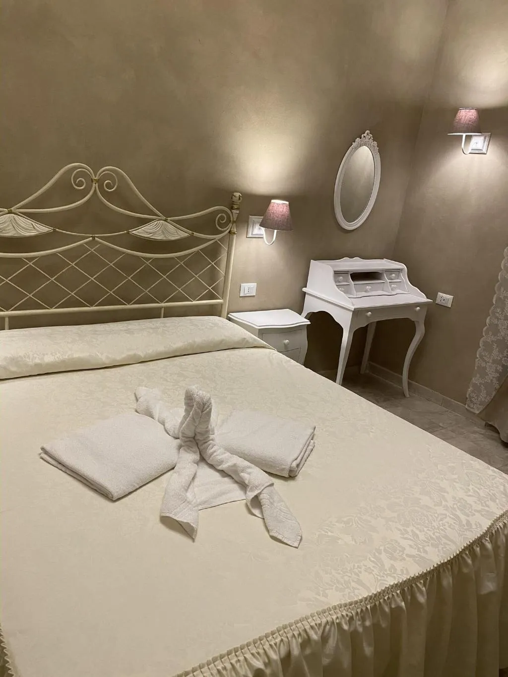 Room, Boutique Hotel Calais Milano, Milan