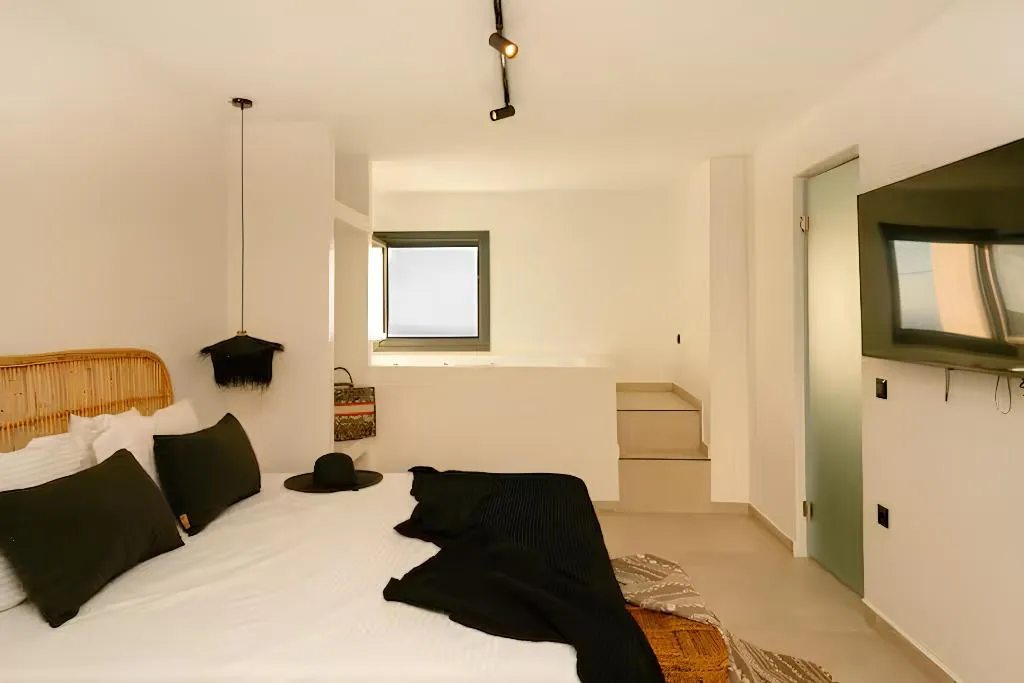 SUITE STANDARD Room, Gazelle Living, Santorini