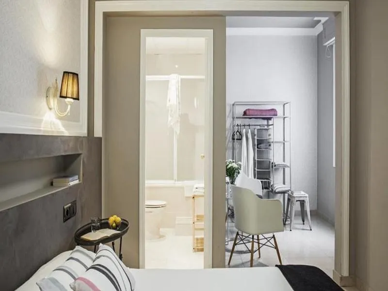 DOUBLE STANDARD Room, AinB Eixample Muntaner, Barcelona