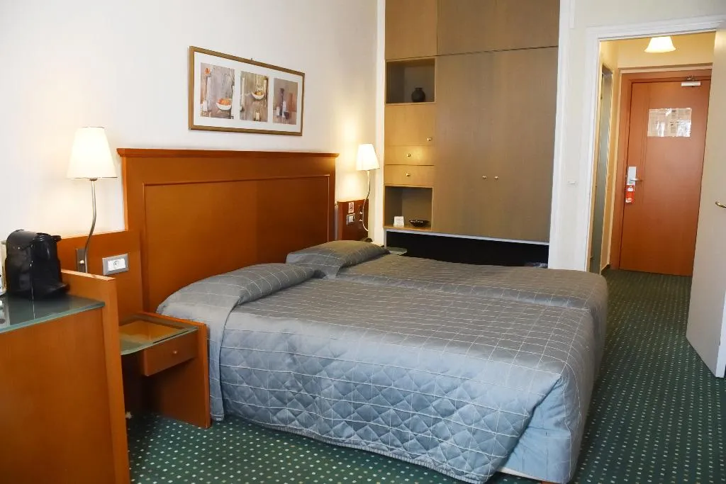 Double or Twin STANDARD Room, Adrian, Athens