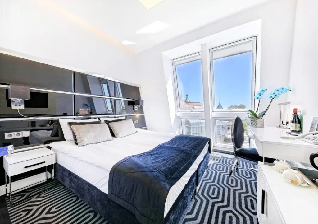 DOUBLE SINGLE USE DELUXE PREMIUM Room, Bayjonn Boutique Hotel, Gdansk