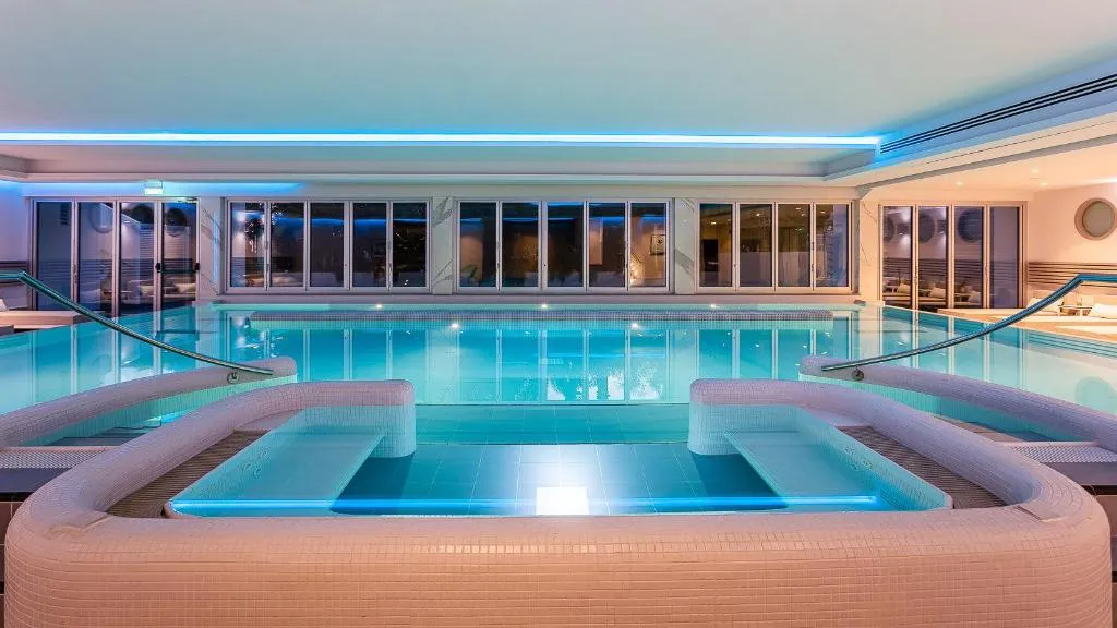 Pool, Crowne Plaza Limassol, Cyprus