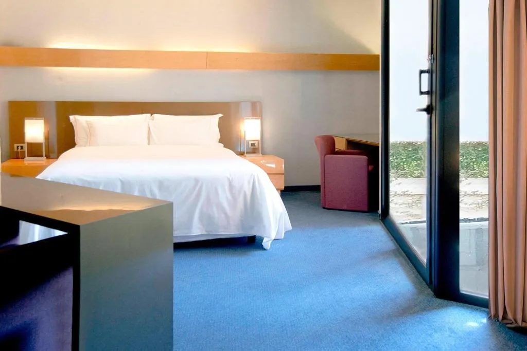 DOUBLE SUPERIOR KING BED Room, Four Points by Sheraton Catania Hotel & Conference, Catania