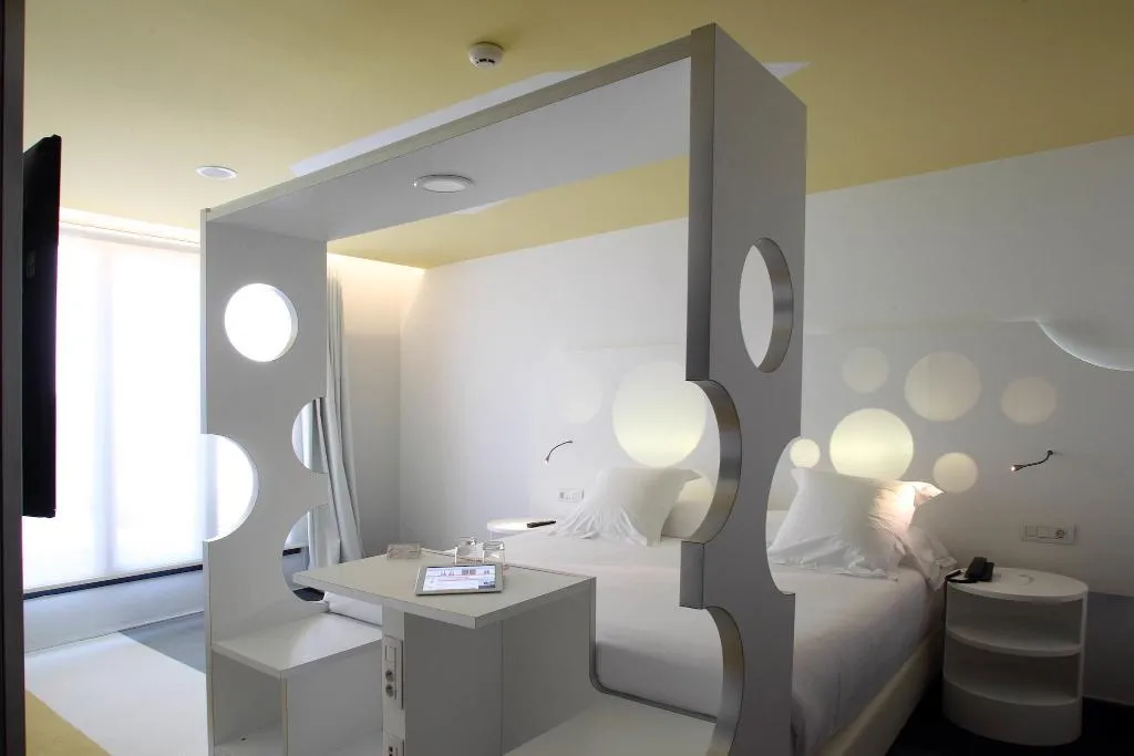 DOUBLE DELUXE Room, Room Mate Pau, Barcelona, Barcelona