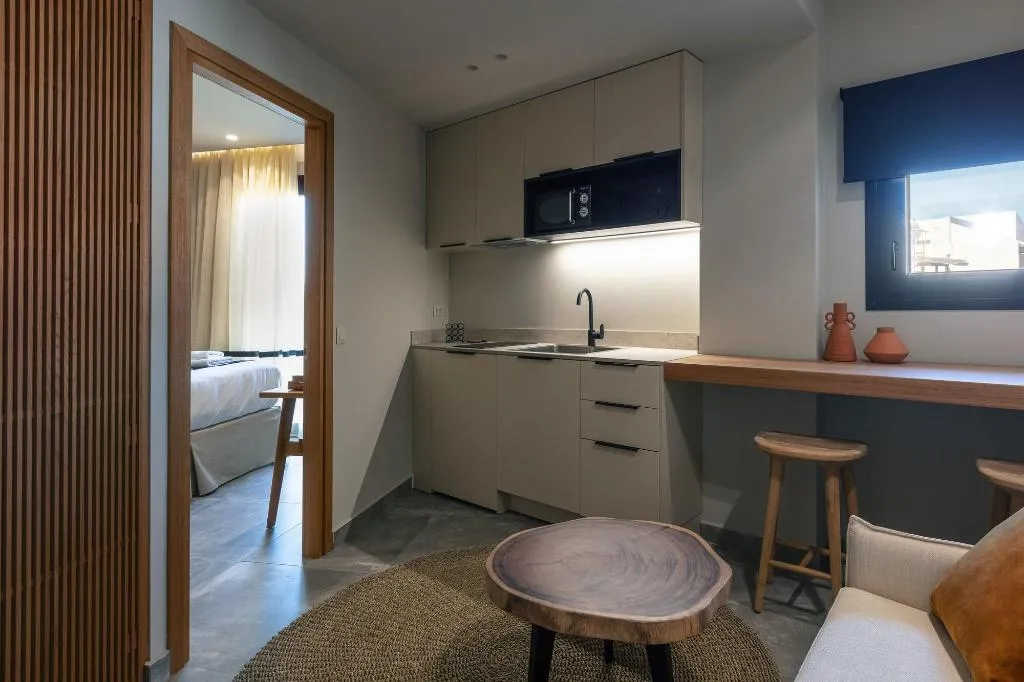 Room, Chapter 02 Gallery Suites, Crete