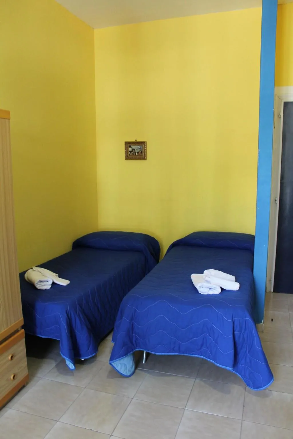 Room, Hotel Santuario Pompei, Naples