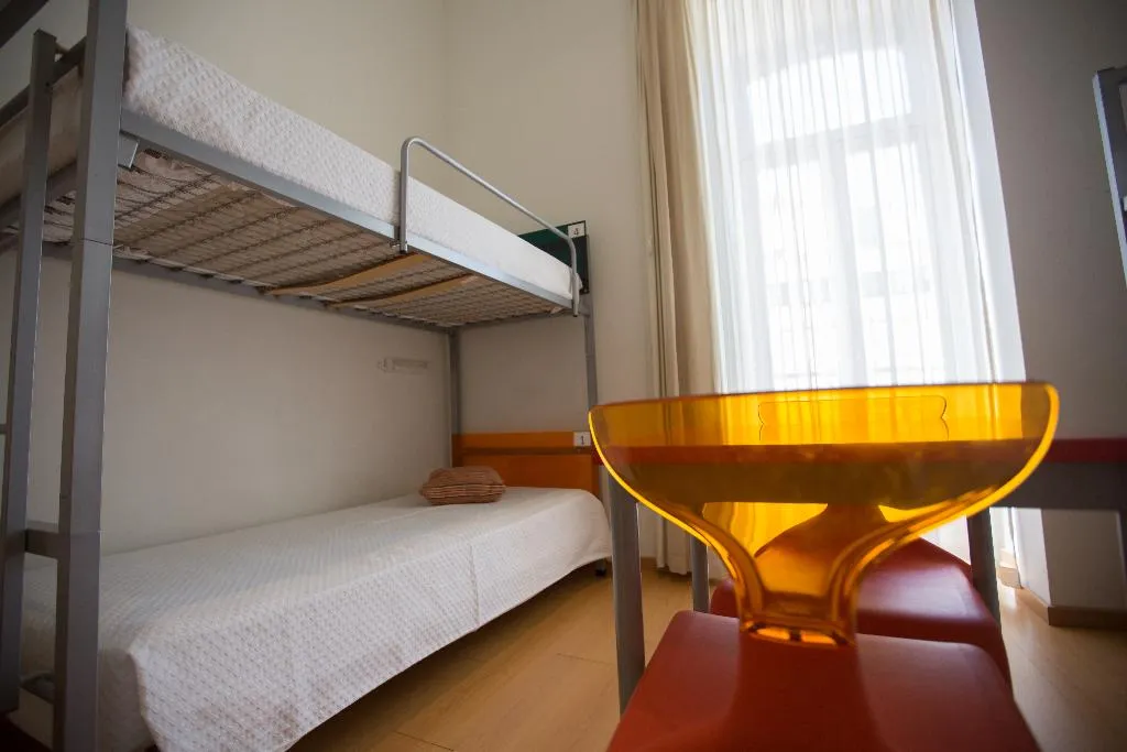 Bed in dormitory MALE ROOM Room, Hi Tavira - Pousada de Juventude, Algarve