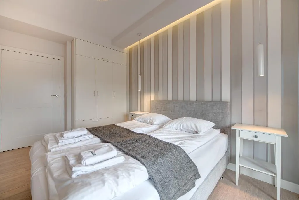 APARTMENT CAPACITY 4 TWO BEDROOMS Room, Dom & House - Apartments Old Town Szafarnia, Gdansk