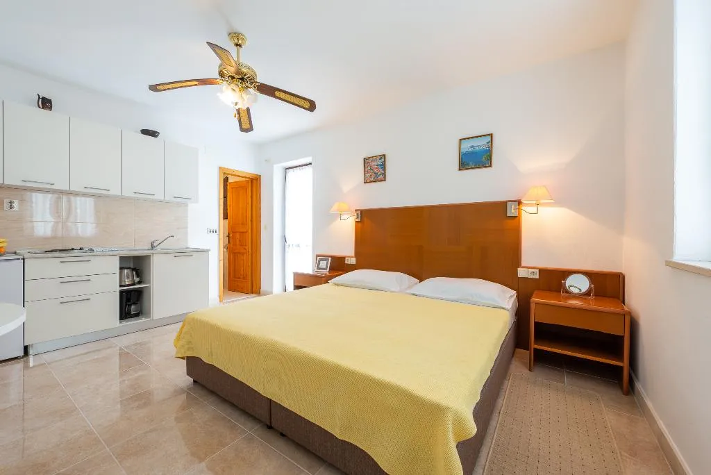 STUDIO SIDE SEA VIEW WITH BALCONY Room, Apartments Matusko, Dubrovnik