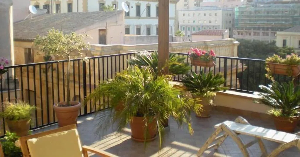 Terrace, B&B Portatenea, Catania