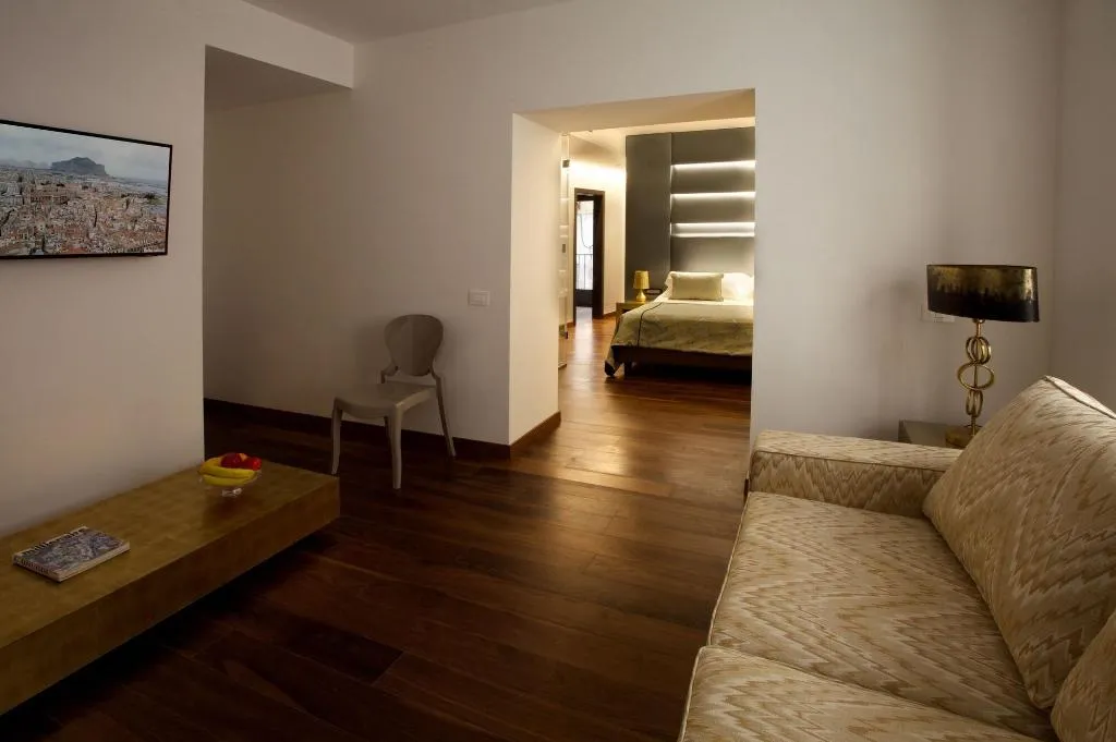 Room, Palazzo Cartari, Palermo