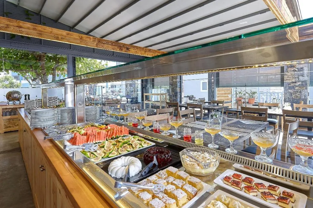 Restaurant, Pollis Hotel, Crete
