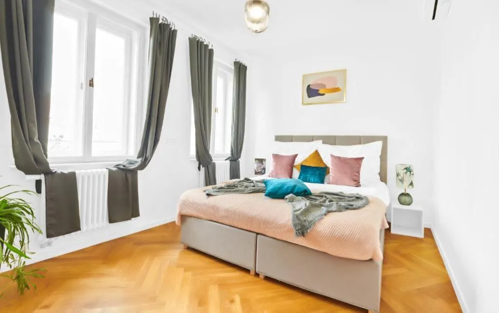 APARTMENT ONE BEDROOM WITH VIEWS Room, Pytloun Bristol Residence Prague, Prague