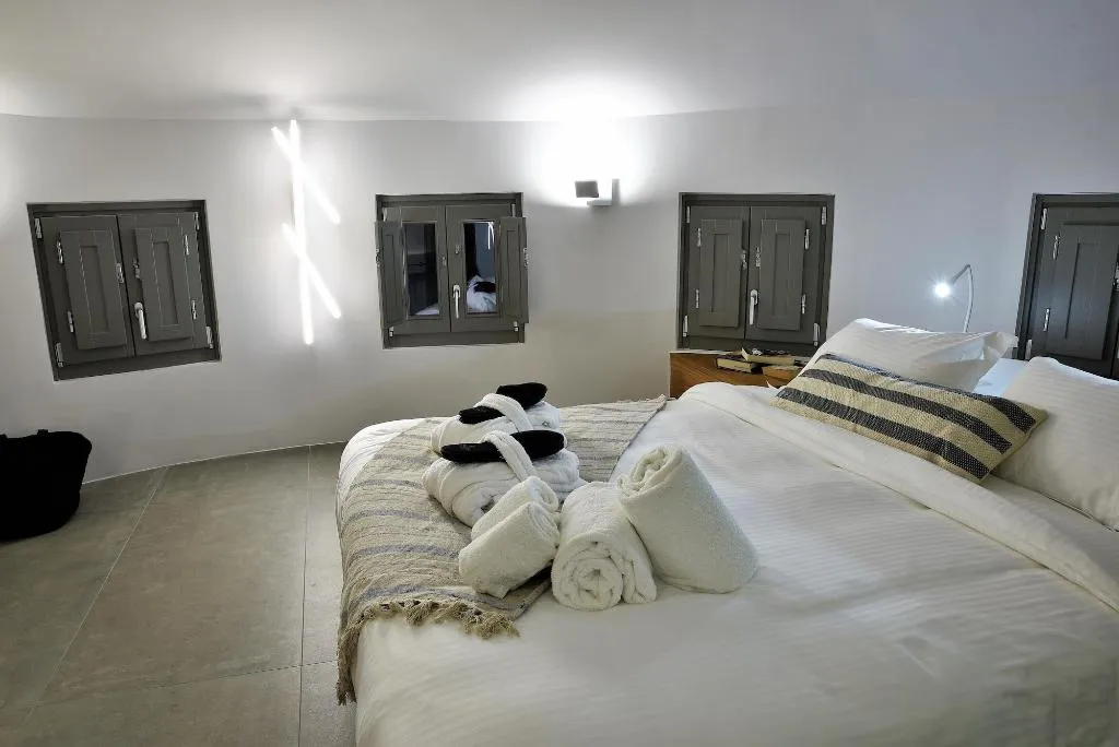 Room, Horizon Mills Villas & Suites, Santorini