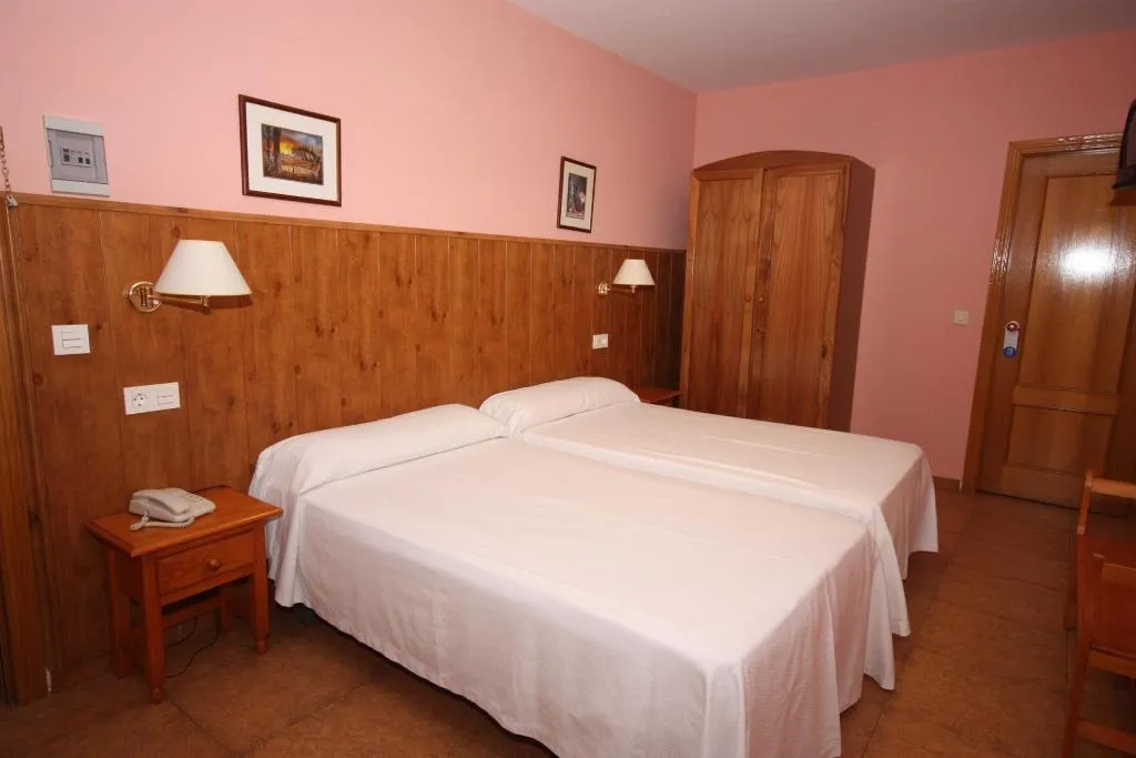 DOUBLE SINGLE USE STANDARD Room, Montaña de Cazorla, Andalucia
