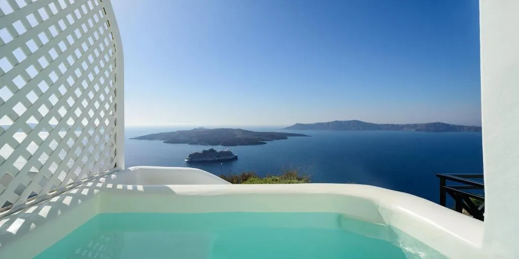 Room, Kamares Apartments, Santorini