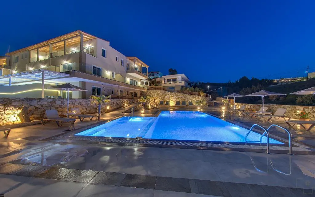 SUITE TWO BEDROOMS WITH PRIVATE POOL Room, Spiros-Soula Family Hotel & Thematic Suites, Crete