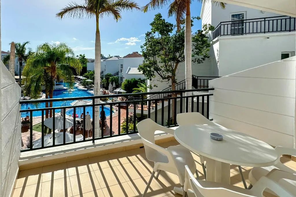 Room, Parque del Sol, Tenerife