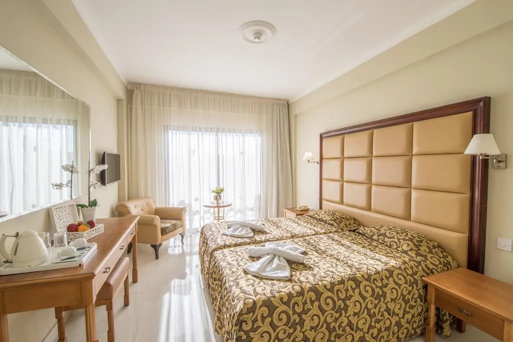 TWIN POOL VIEW Room, Tsokkos Gardens, Cyprus
