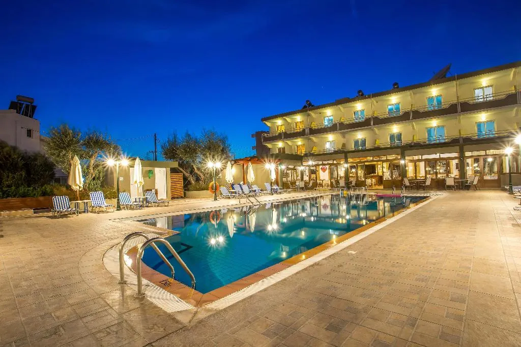 Pool, Georgia Apartments, Rhodes