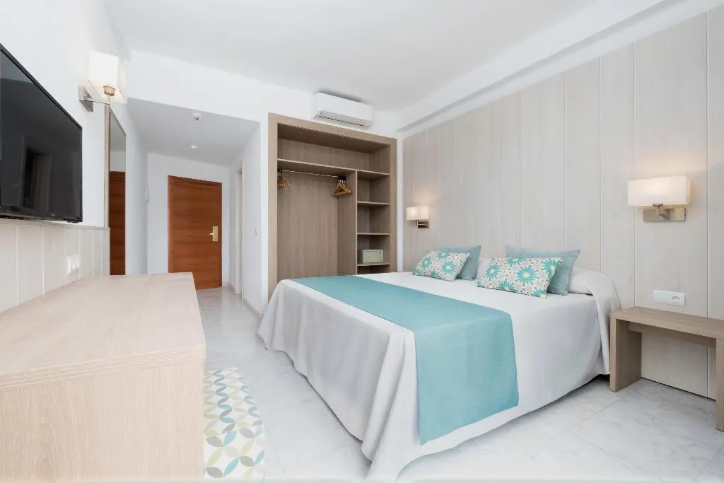 Double or Twin STANDARD Room, Azuline Palmanova Gardens, Majorca