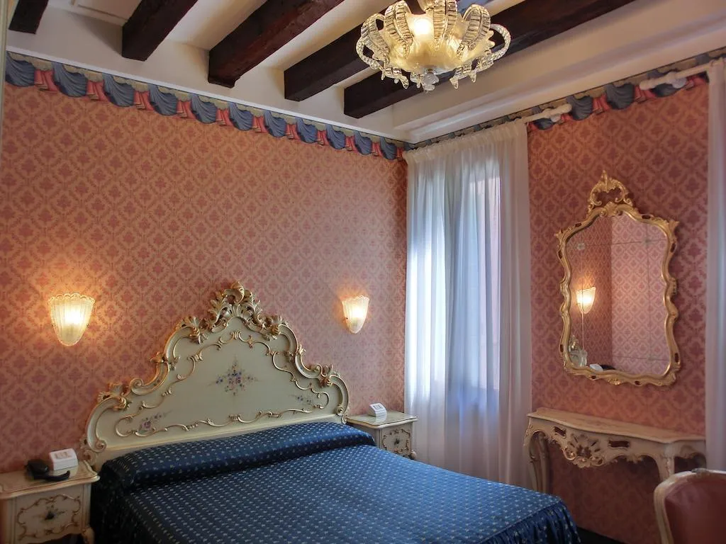 DOUBLE STANDARD Room, Hotel Diana, Venice