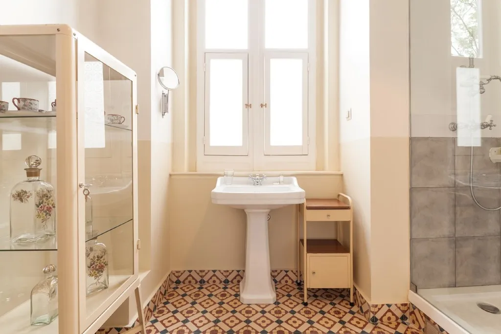 DOUBLE STANDARD Room, The Independente Suites & Terrace, Lisbon