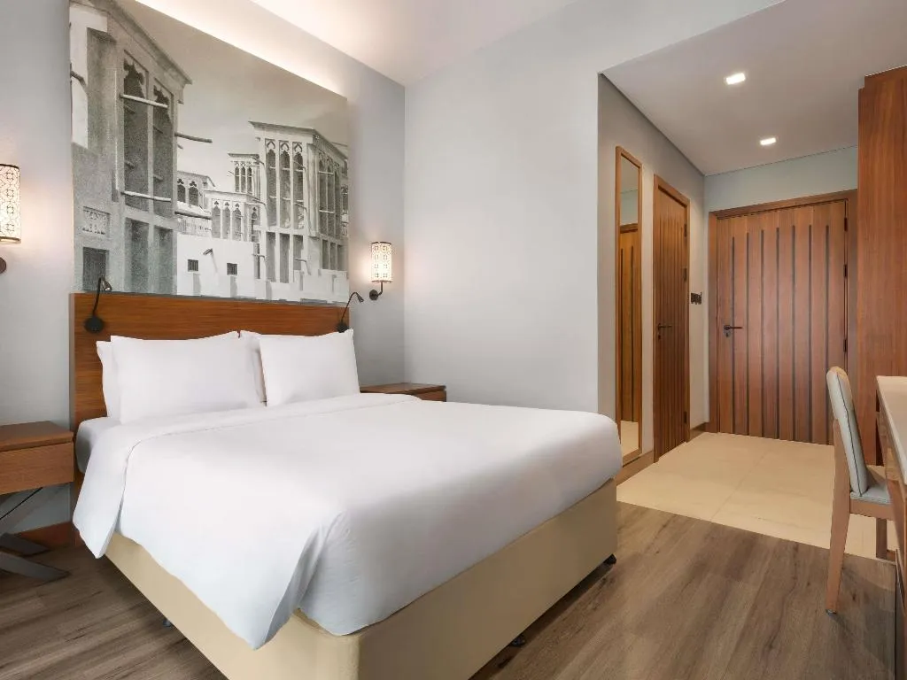 DOUBLE SUPERIOR QUEEN BED Room, Ibis Styles Dubai Gold District, Dubai
