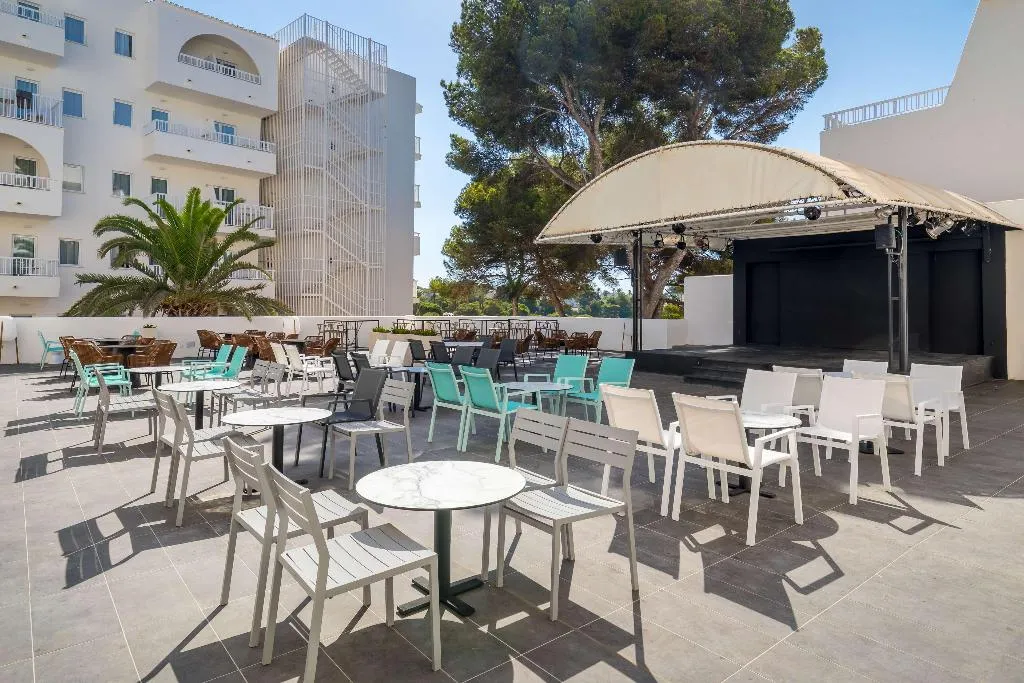 Sports and Entertainment, Barcelo Ponent Beach, Majorca