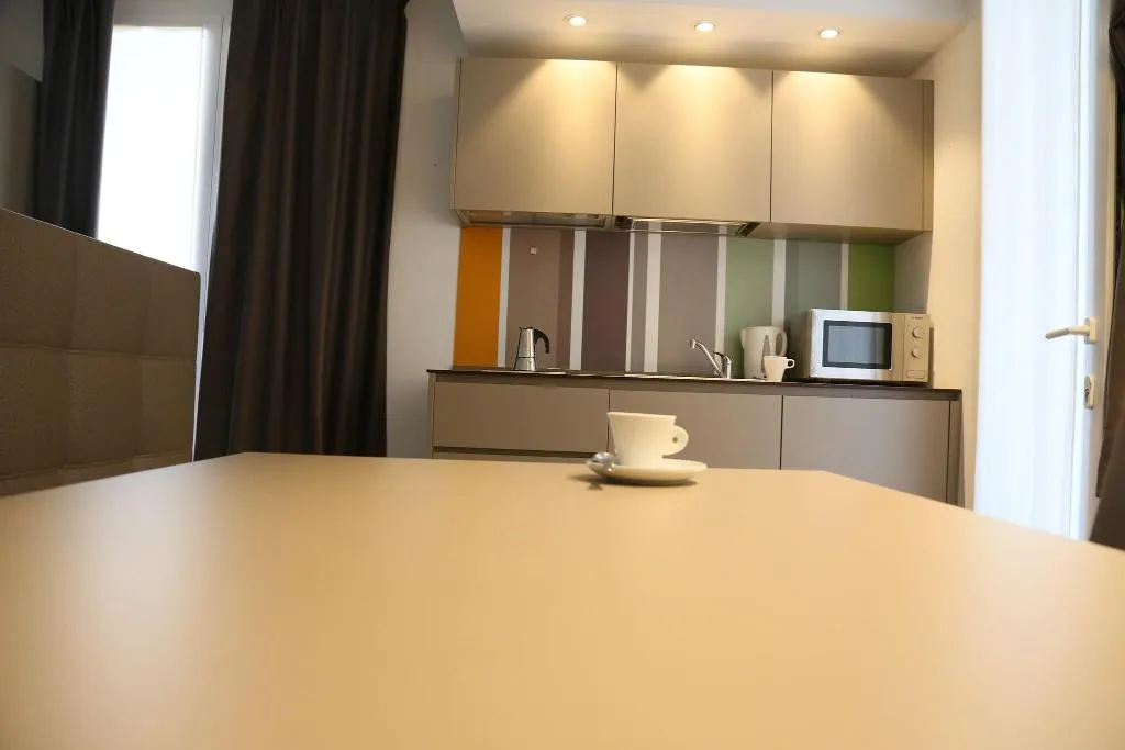 STUDIO DELUXE WITH KITCHENETTE Room, Studio Inn Centrale, Milan