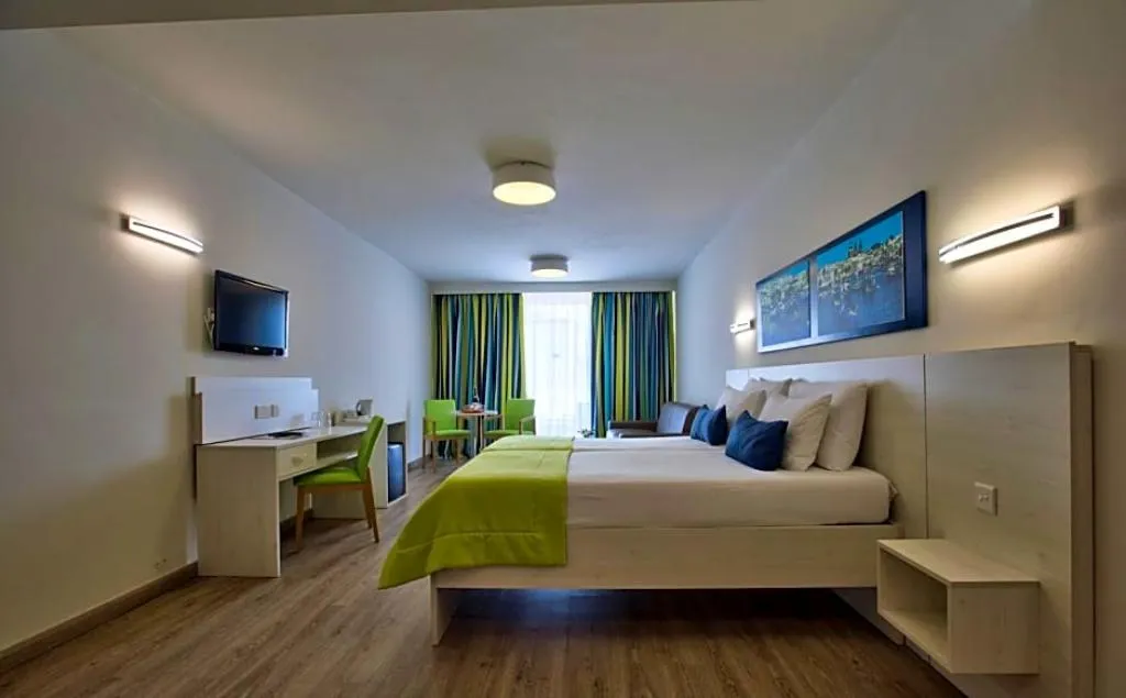 JUNIOR SUITE STANDARD Room, Hotel Santana Malta, Malta