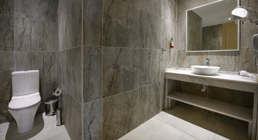 Accommodation Penthouse Bathroom, Cavomarina Beach, Corfu