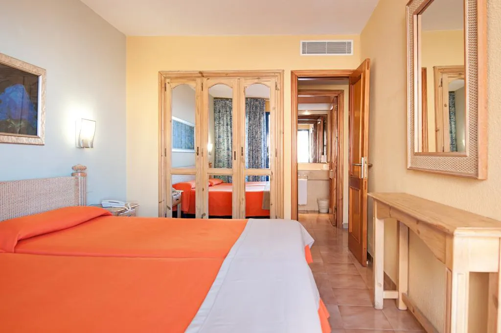FAMILY ROOM STANDARD Room, LIVVO Lago Taurito & Waterpark, Gran Canaria
