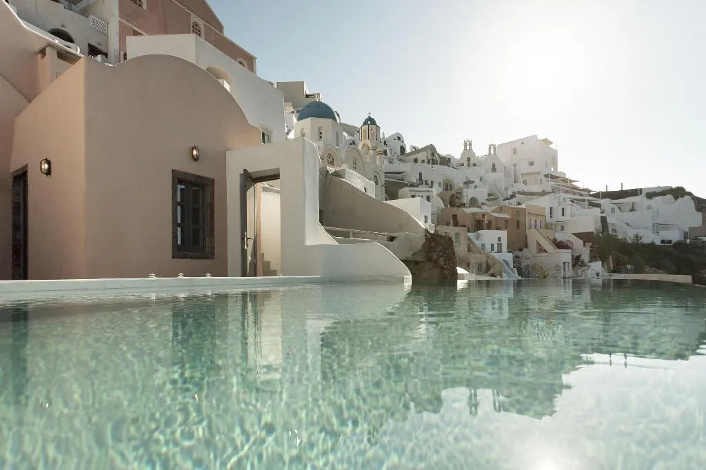 HOME WITH PRIVATE POOL Room, Armenaki Santorini, Santorini