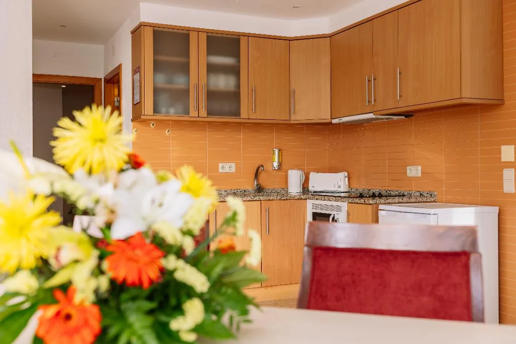 APARTMENT TWO BEDROOMS Room, Muthu Clube Praia da Oura, Algarve