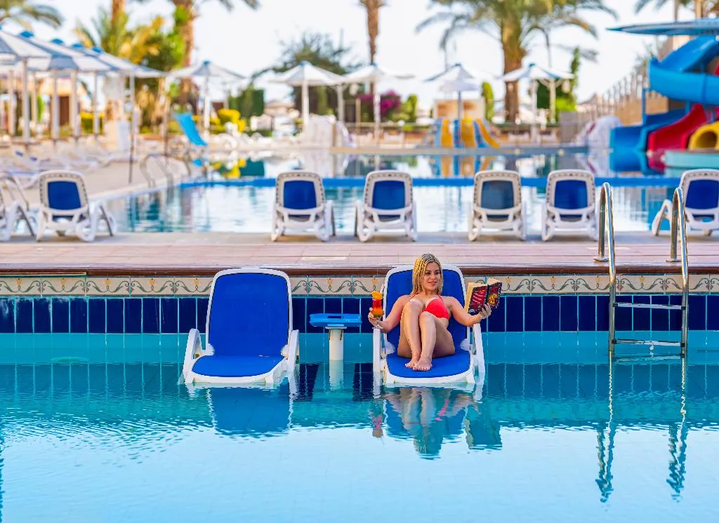 Pool, AMC Royal Hotel & Spa, Red Sea Riviera