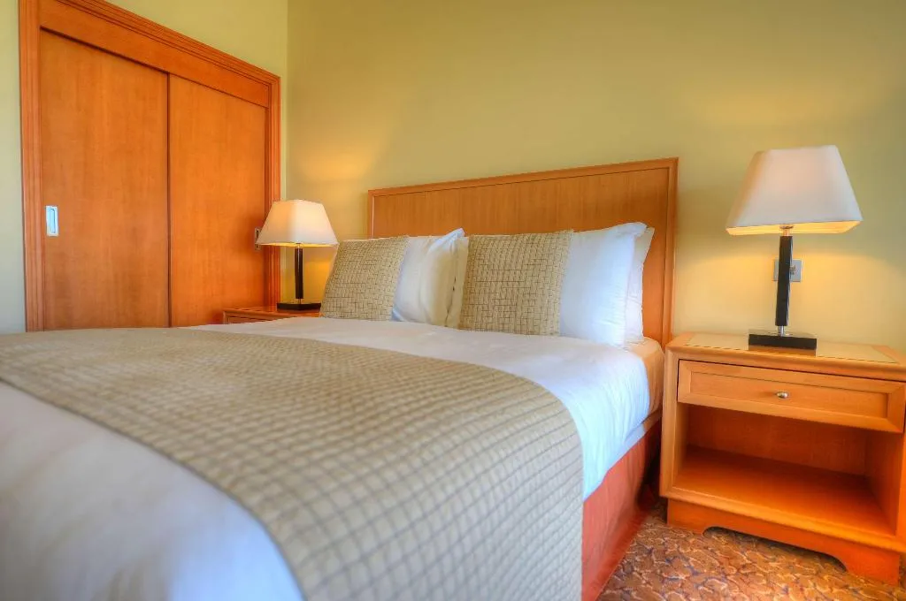 Room, Radisson Blu Resort & Spa Golden Sands, Malta