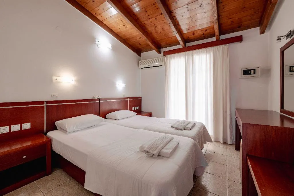 TWIN STANDARD Room, Hotel Canadian, Zante