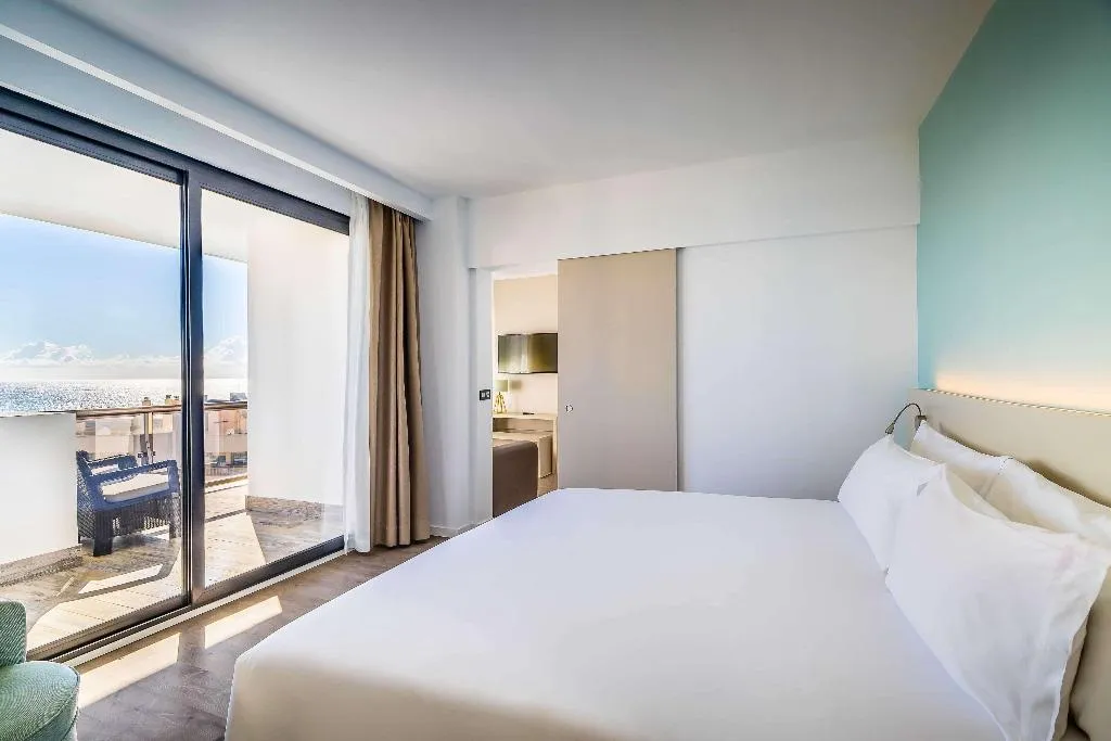 JUNIOR SUITE SEA VIEW CAPACITY 2 Room, Occidental Fuengirola, Costa Del Sol