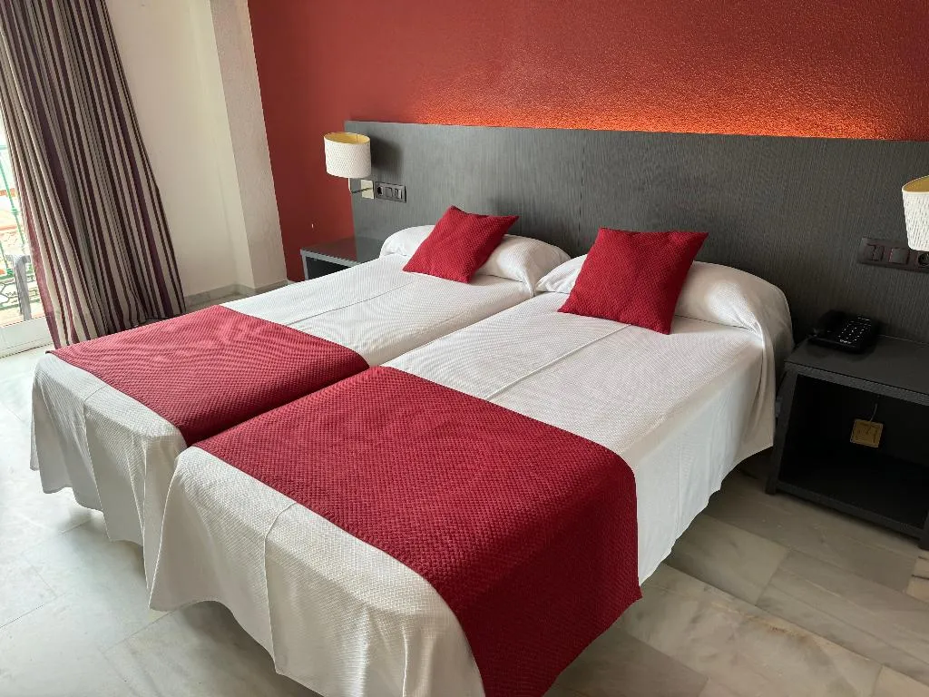 Double or Twin STANDARD Room, Hotel Nerja Club & Spa, Costa Del Sol