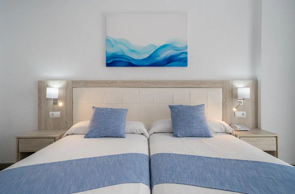 TRIPLE SUPERIOR Room, Sandos Griego, Costa Del Sol