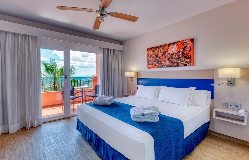DOUBLE SUPERIOR Room, Hotel Vera Playa Club, Costa Almeria