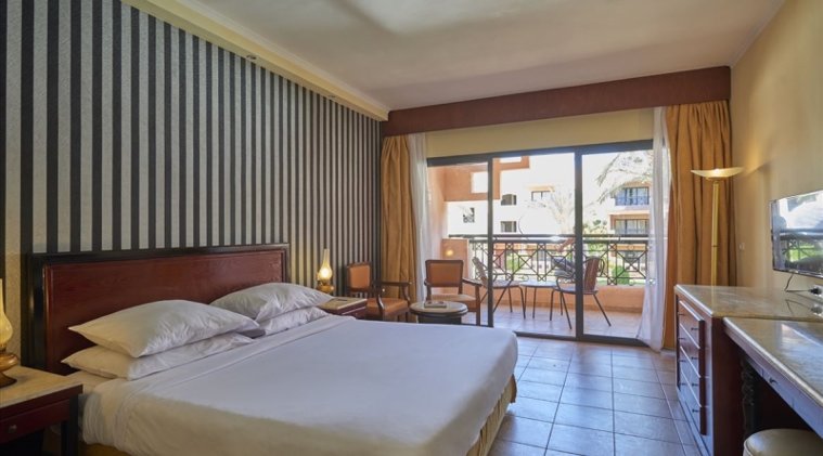 Parrotel Aqua Park Resort, Red Sea Riviera