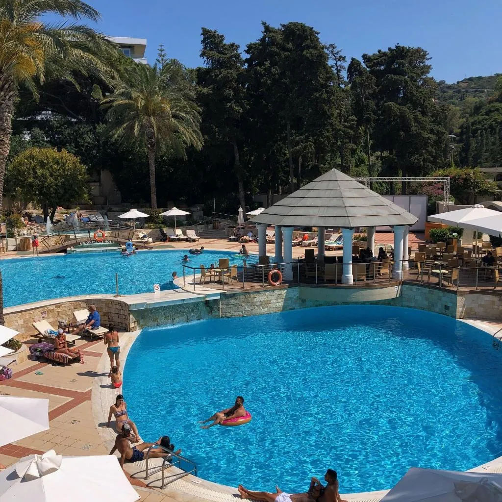 Pool, Rodos Palace, Rhodes