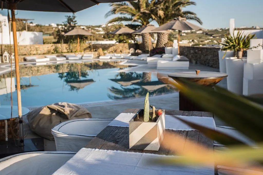 Pool, Ostraco Suites, Mykonos